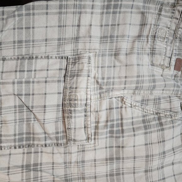 4 Pair Mens IZON patterned shorts  42W - Picture 6 of 9